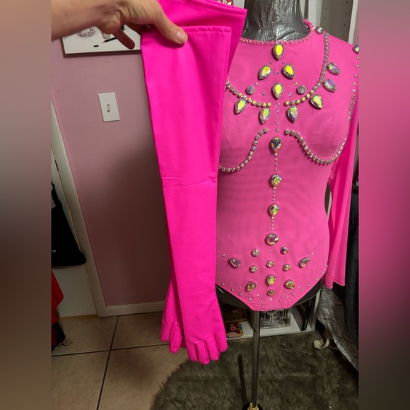 Custome made hand rhinestones baby pink bodysuit - Picture 1 of 7
